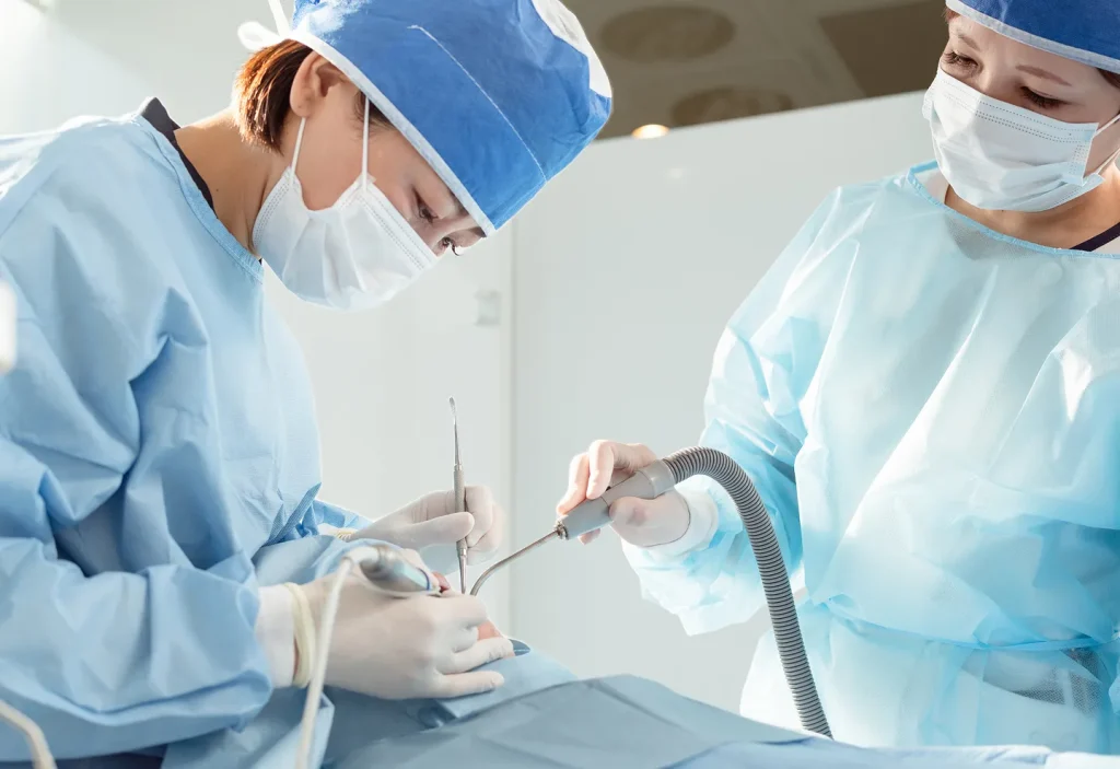 累計10,000本以上のインプラント治療実績